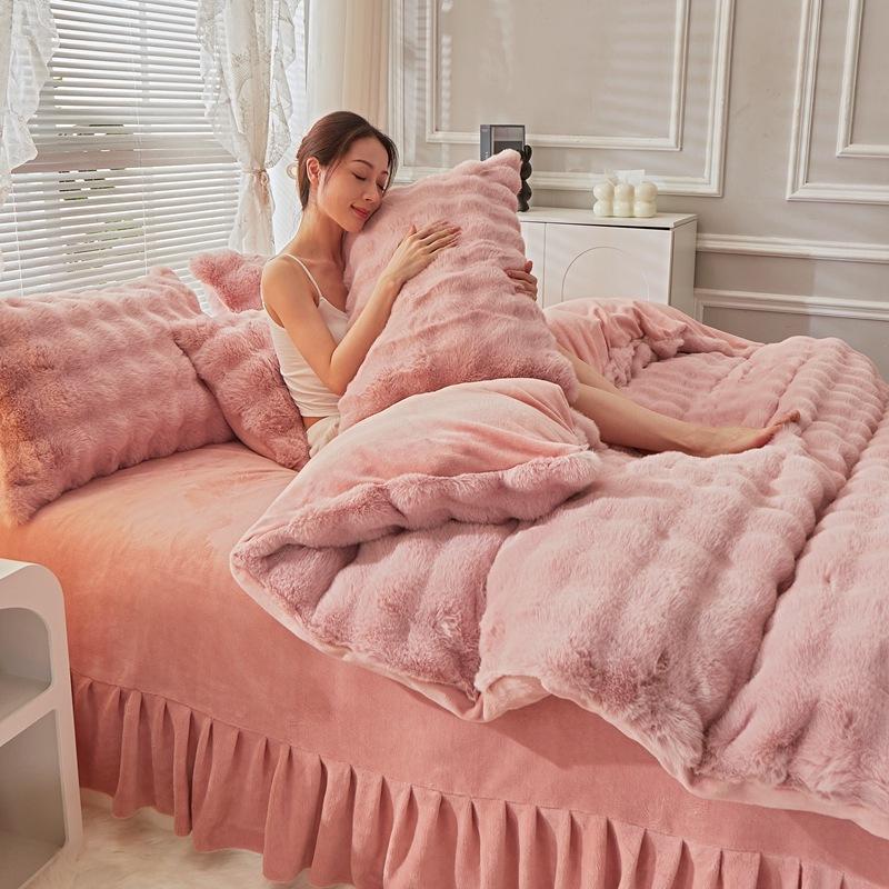 Winter Thickened Milk Velvet Four-piece Bed Sheet Quilt Cover Bed Warm Rabbit Velvet Quilt Cover Flannel Coral Velvet Bed Skirt Three-piece Set