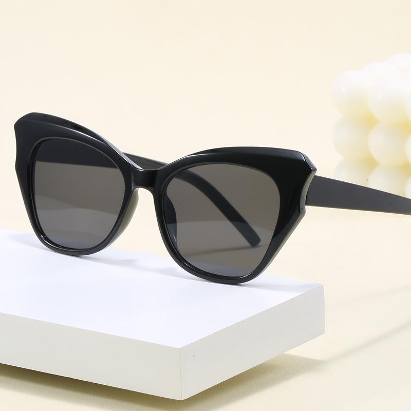 Noi ochelari cu ramă ochi de pisică ochelari de soare clasici cu ramă neagră natural personalizați colorați în contrast pentru femei Ochelari de soare