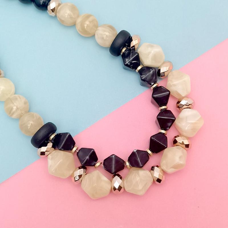 Doppellagige unregelmäßige Acrylperlenkette für Damen Stilvolle handgefertigte Statement-Perlenkette Schicker Schmuck Geschenke