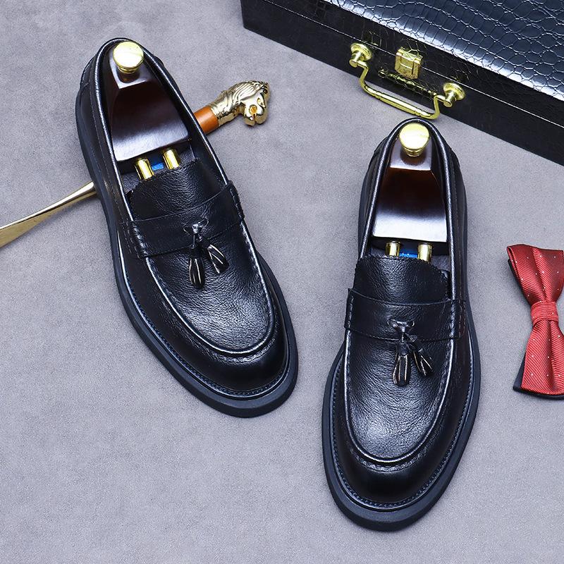 Brand Design Men Genuine Leather Shoes Moccasins Men's Tassel Loafers Vintage Slip-on Casual Men Social Dress Shoes