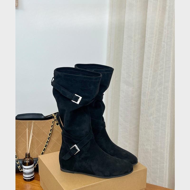 New Women's Autumn and Winter Height-increasing Shoes, Pleated Shoes, Round-toed Buckle Mid-calf Boots