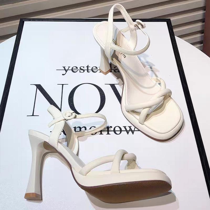 Beige sandals women's 2025 new outer wear summer word with open-toed small fragrant waterproof table high heels