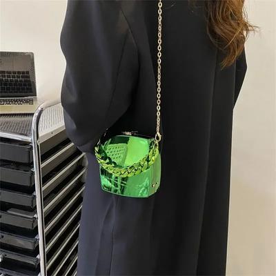 Women Fashon Chains Hasp Luxury Shoulder Bag Crossbody Girls Bag Euro-America Style