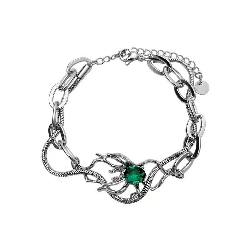 Contemporary Spider Hand Chain Bracelet Crafted From High-quality Stainless Steel