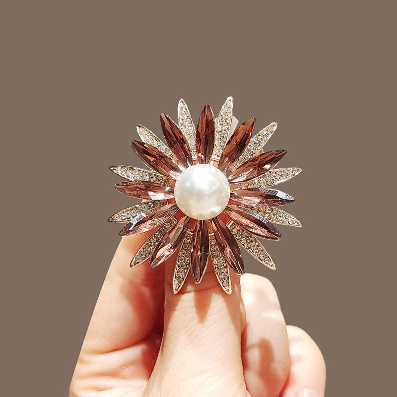 Luxury Korean Bow Brooch – Elegant and Versatile Pin for Suits and Attire