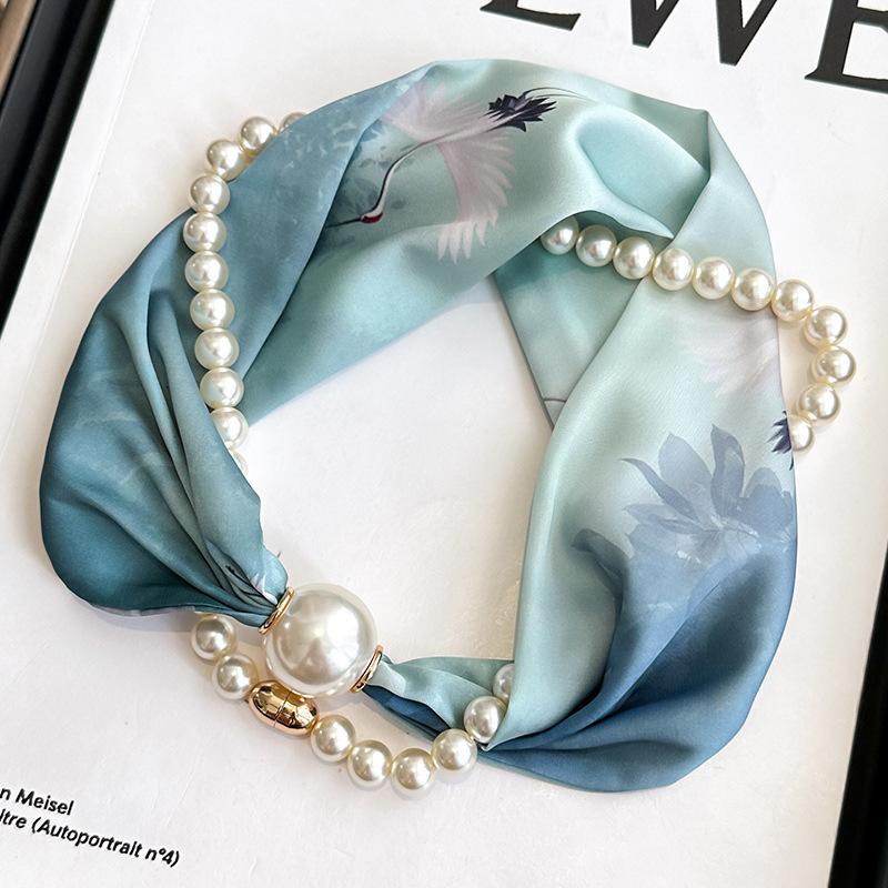 

Fashionable Magnetic Buckle Pearl Long Silk Scarf For Women One Size синій