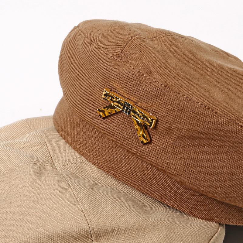 Autumn and Winter New Hat Female Cute Metal Bow Beret Retro Solid Color Versatile Painter Hat