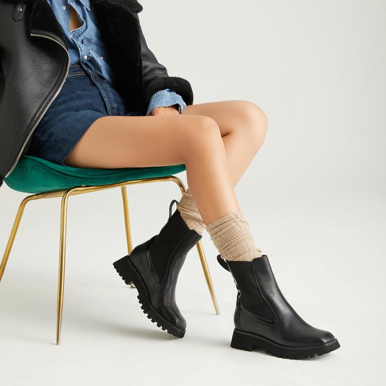 Clarks Classic Vintage British Style Short Chelsea Boots Women boots Black 261747084