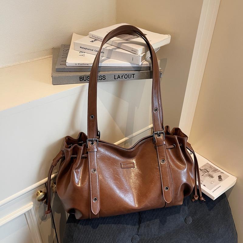 Retro Large-capacity Handbag, Niche Design, Single-shoulder Underarm Bag, Tote Bag