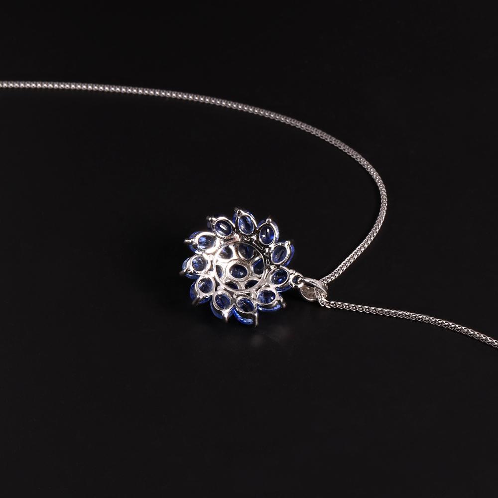 Luxus Natur Blauer Kyanit Edelsteine Anhänger Halskette Blumendesign 925 Silber Echtschmuck für Frauen Jubiläumsfeier Geschenk