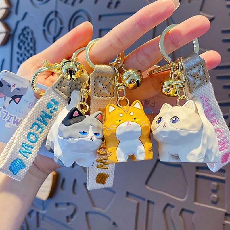 Resin Wood Carved Cat Keychain Cute Cartoon Animal Keychain Creative Exquisite Keychain Bag Pendant For Kids Gift