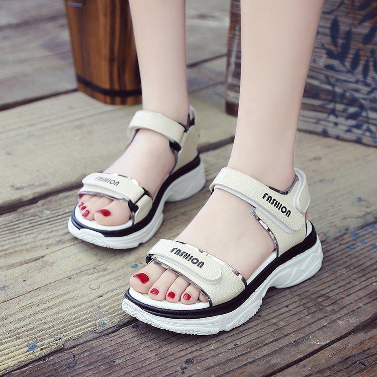 Sports Sandals Women's Summer New Flat-soled Beach Shoes Student Platform Muffin Versatile Casual Women's Shoes