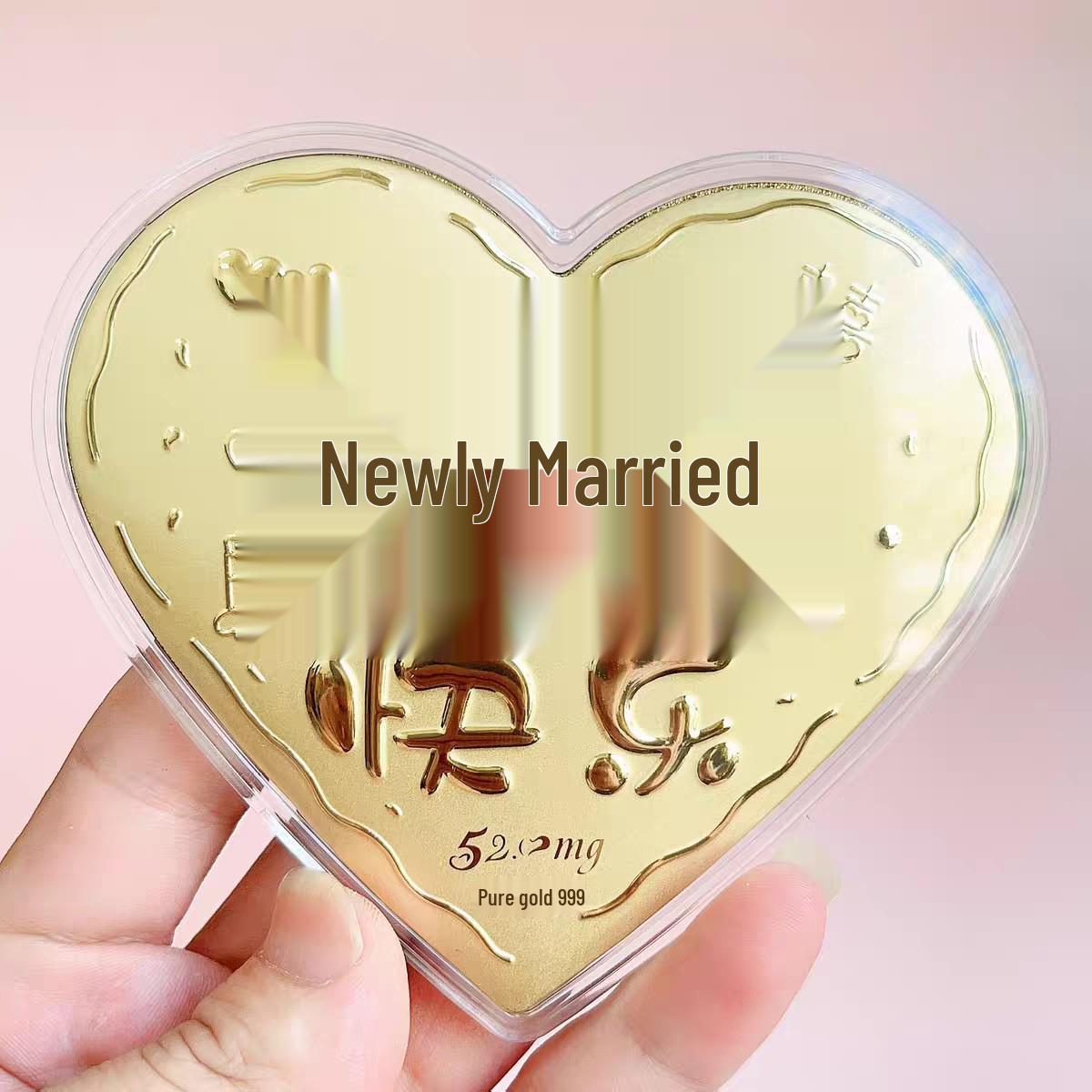 

Pure Gold Heartbeat Love Cake: Creative Gift Ornament