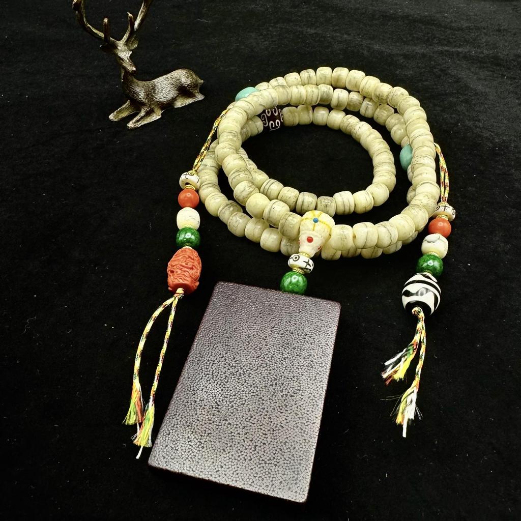 Tibetský Jak Kost Imitace Qiu Roh Dzi Korálkový Náhrdelník s Kaviárovým Vzorem - Unisex Budhistické Růžencové Doplňky.