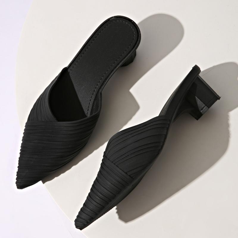 Fashion 2025 Summer Sandals and Slippers Women's Outward Wear New Pointed Toe Fashion Outward Wear Baotou High-heeled Semi-slippers