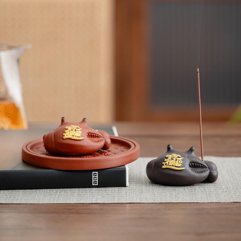 Purple Clay Koi & Crab Incense Holder: Creative Tea Ceremony Table Ornament for Wealth & Tea Play