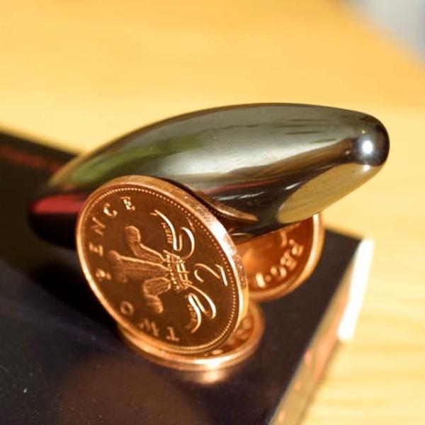 2 silné magnety
