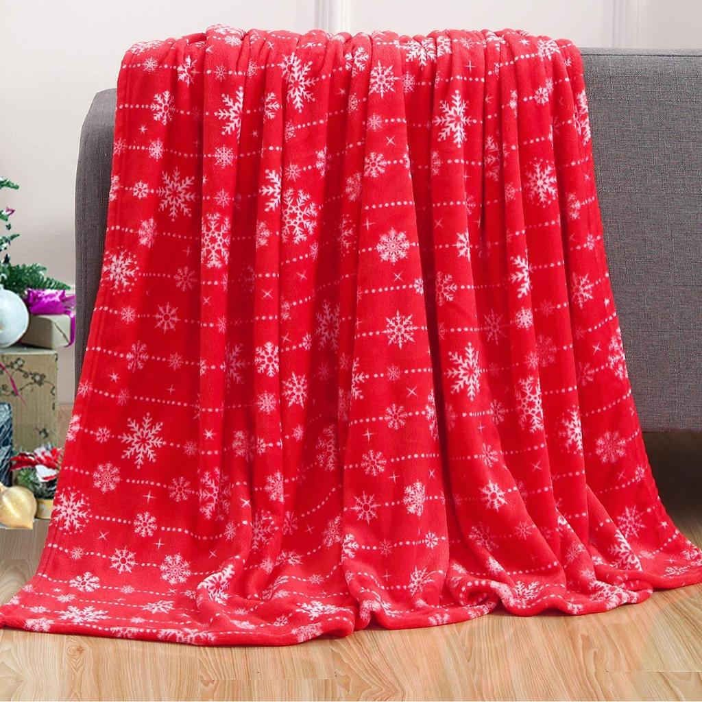 Christmas Elk Snowflake Patterned Red Flannel Blanket Cover Warmth Multifunctional Decorative Blanket Universal Winter Blankets