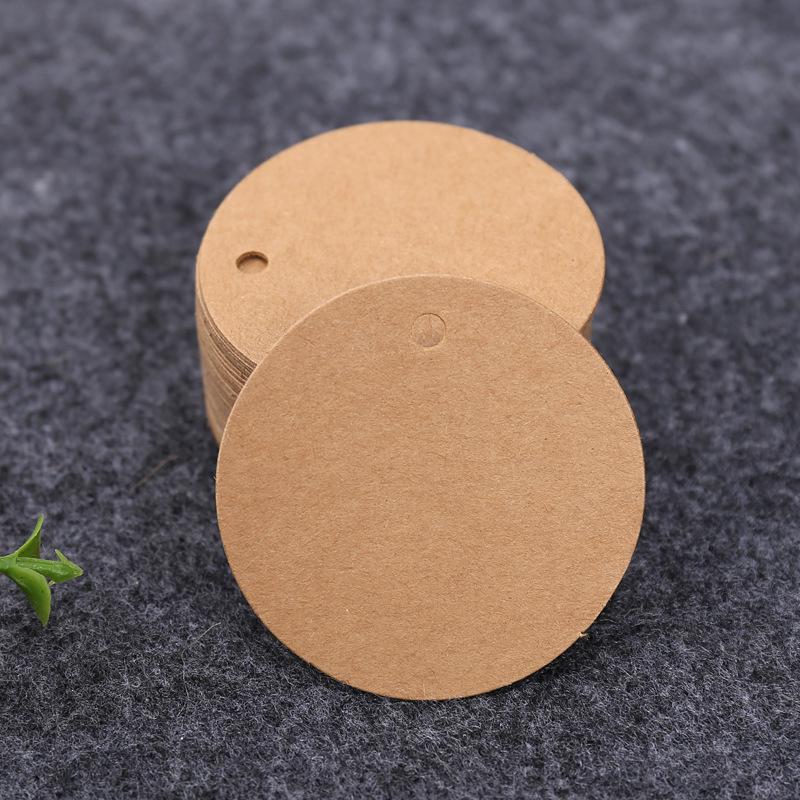 Pack of 100 Round Blank Kraft Tags with 20m Hemp Rope for Hanging, Baking, and Gift Packaging.