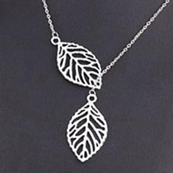 Women Fashion Double Leaf Hollow Charm Pendant Short Collar Necklace Jewelry