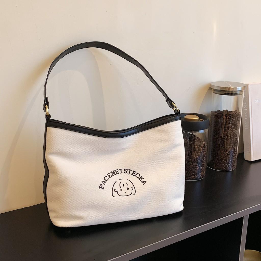 Ielgy Canvas Bag Niche Design Commuter Bag Shoulder Bag