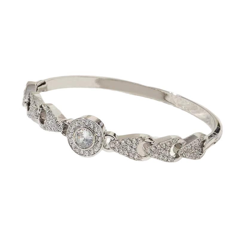 Elegant Leaf Diamond Women's Bracelet - High-End Open Design Jewelry