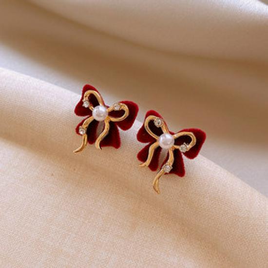 Silver Needle Red Snowflake Bow Pompon Stud Earrings - Retro & Luxurious, Ideal for Autumn/Winter