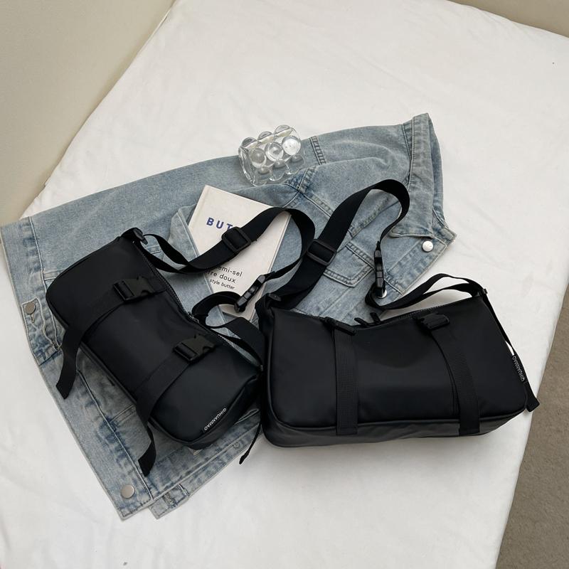 Large Capacity Sports Bag Women's Shoulder Bag Commuter Crossbody Bag