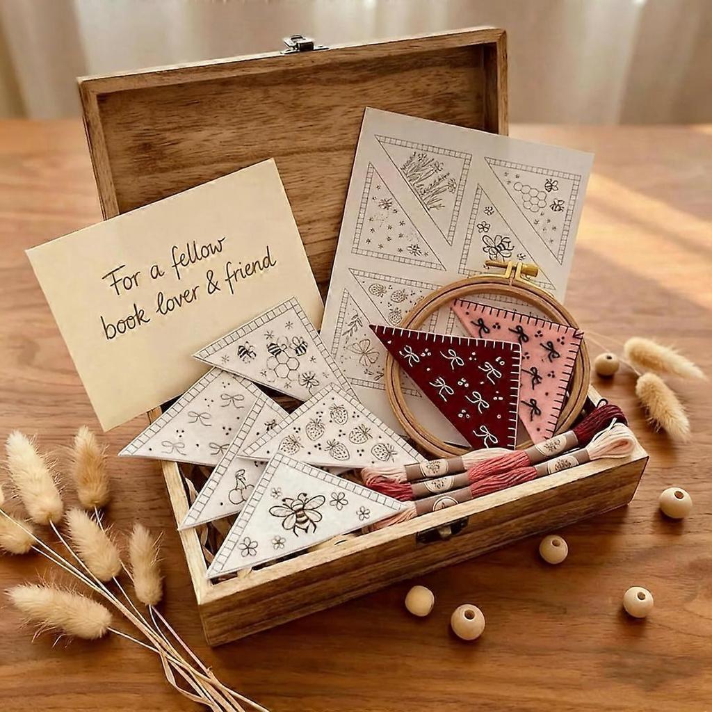 Spring & Summer Themed Embroidered Corner Bookmark Kit, DIY Embroidery Set for Book Lovers