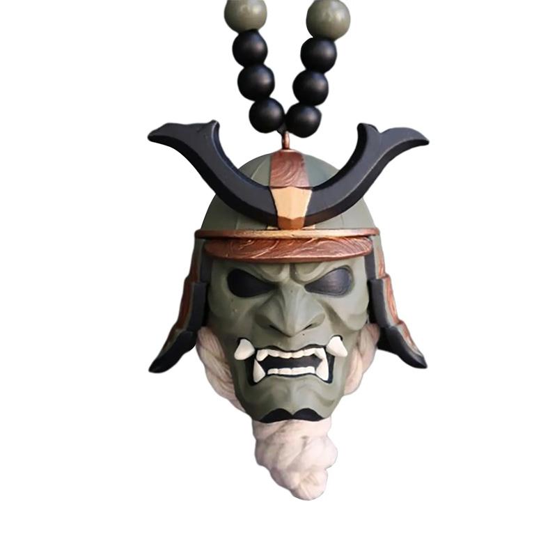 1ks Autopříslušenství Strašidelný Závěsný Přívěsek Pryskyřice Japonský Samurajský Amulet Zpětné Zrcátko Helma Kabuto Auto Ozdoba