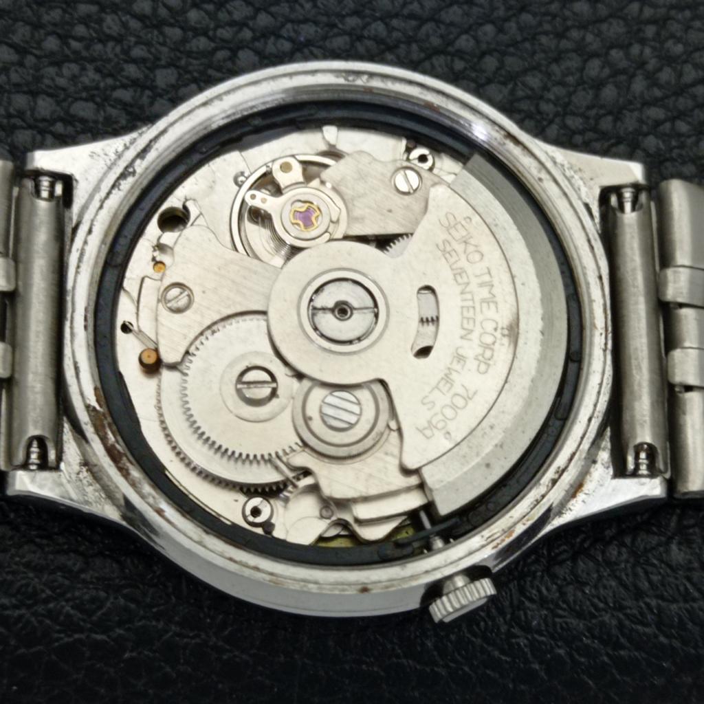 GENUINE VINTAGE SEIKO AUTOMATIC 7009A JAPAN MENS GREEN DIAL WATCH a701682-5 R206c-a701682