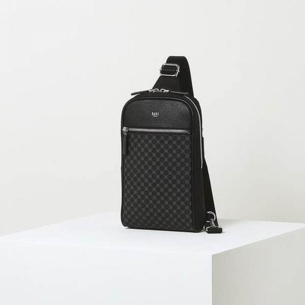 

Daks Black Pattern Leather Waist Bag Dbba4f607bk Single option