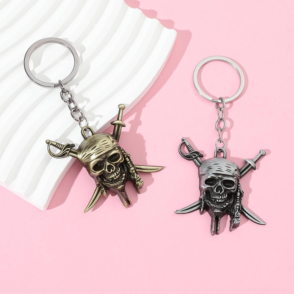 Fashion Vintage Key Chain Charm Pirates Of The Caribbean Keychain Jack Sparrow's Skull Pendant Keyring For Men Women Gifts