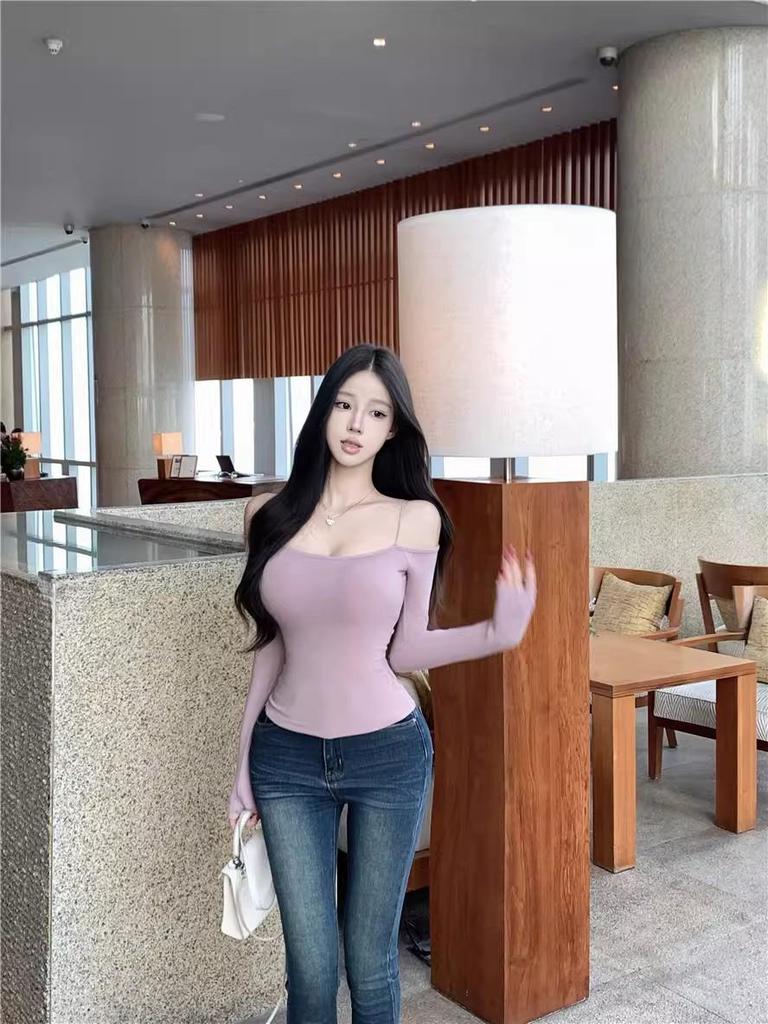 Women's One-Shoulder Purple Long-Sleeve T-Shirt with Built-in Bra, Slim-Fit Winter Base Layer, Pure Desire Style, Waist-Cinched Stretchy Top