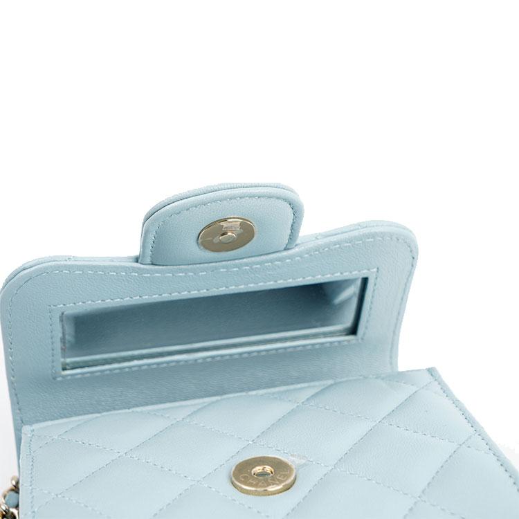 Chanel Diamond Pattern Leather Chain With Magnetic Buckle Closure Sheepskin And Gold Metal Handbag Women'S Baby Blue