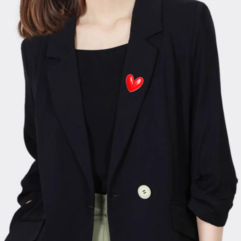 Cute Red Heart Shape Acrylic Brooch For Lovers Gift Wedding Party Clothing Bags Lapel Pins Cartoons Badge for Women Wholesale