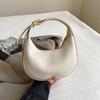 Premium Texture Bag Women's 2025 New Niche Versatile Underarm Bag Popular Simple Shoulder Messenger Bag Dumpling Bag
