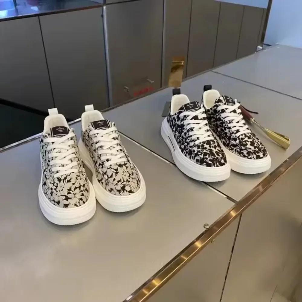 Men's Casual Shoes Fabric Surface Breathable Sneakers Men Versatile Flat Bottomed Non Slip Board Shoes Sports Man's Shoes