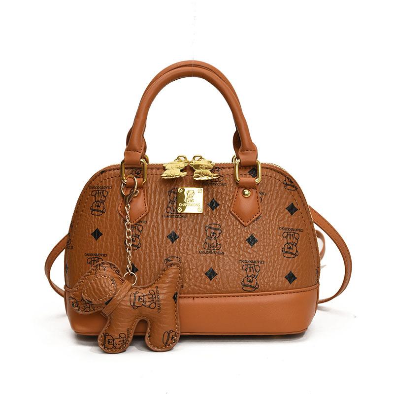 

New high-end bag women s shell bag temperament fashion temperament handbag bear print messenger bag коричневый
