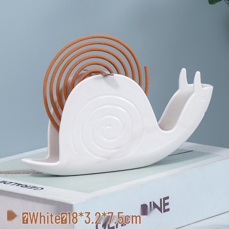 

Cartoon Flame-Retardant Snail Mosquito Coil Holder for Home and Commercial Use белый