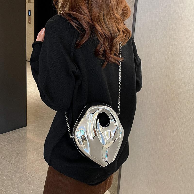 Fashion special-shaped acrylic chain women's box bag 24 new niche versatile commuter shoulder messenger bag