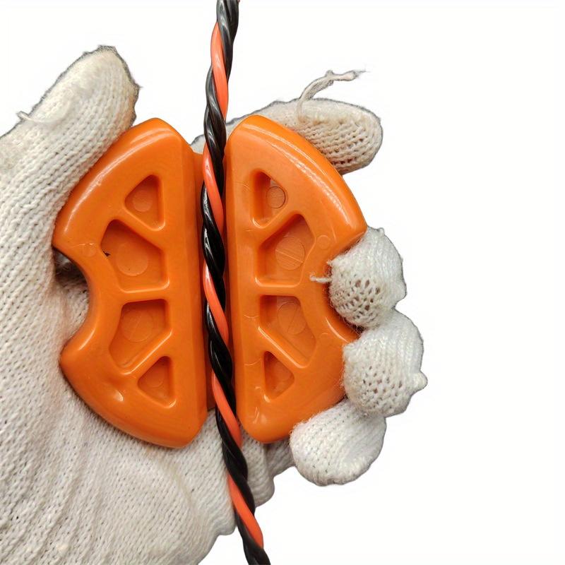 

2pcs Gripper, Anti Slip Handguard, Threading Tool, Electrician Threading Auxiliary Tool Suitable for Wire Thickness of 3-6mm. Indigo