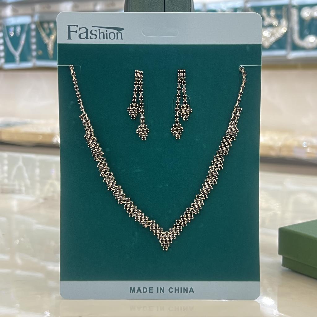 3 Pieces of Women's European and American Trendy Claw Chain Series with Rhinestone Earrings, Necklace, Jewelry Set, Banquet and