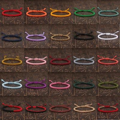 Bracciale Etnico Rosso Fatto a Mano con Nodo Vajra
