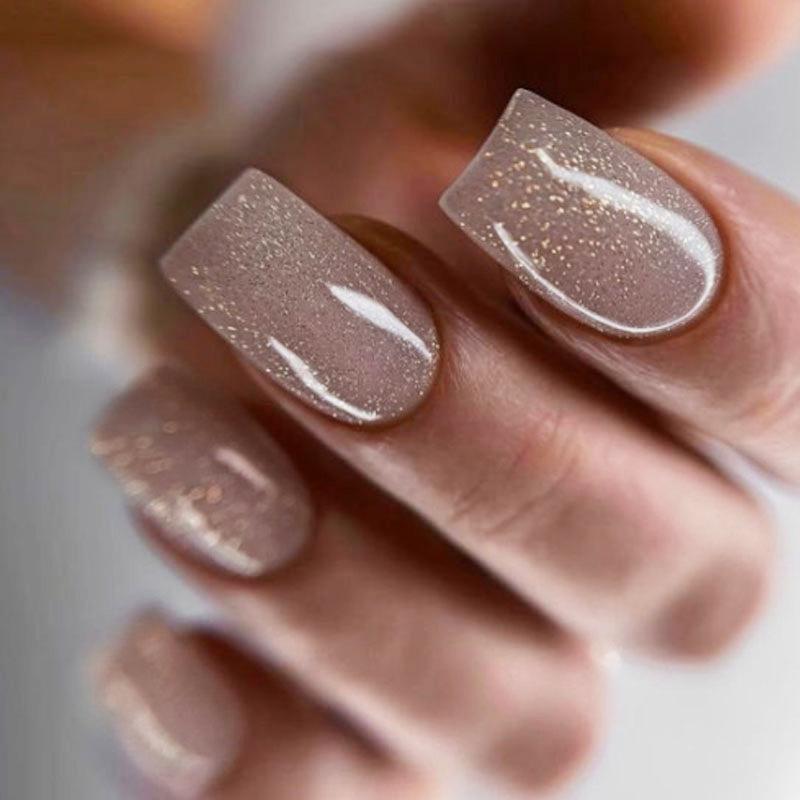 24 Stück Unifarbene Weinrot-Design Falsche Nägel Kurz Quadratisch Press-On Falsche Nägel Einfach Abnehmbar Fertige Vollabdeckung Nagelspitzen
