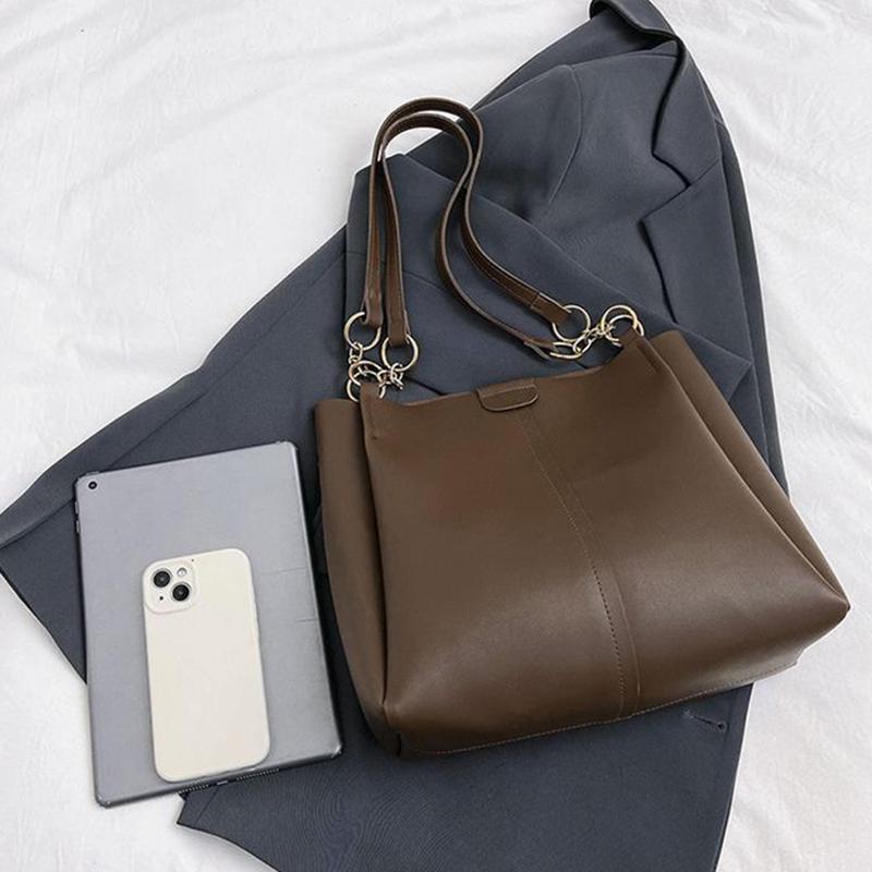 PU-Leder Damen Schultertaschen mit Kettendekor Trendästhetik Einfarbig Luxus Reißverschlussdekor All-Match-Einkaufstasche mit großer Kapazität