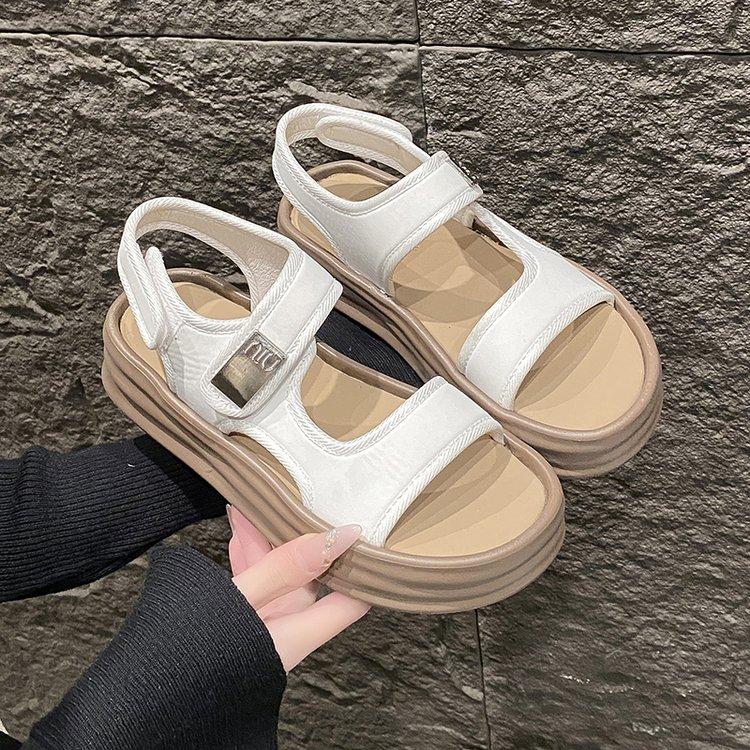 Platform sandals female 20252 spring and summer new versatile step on shit fairy with skirt Velcro Roman cool