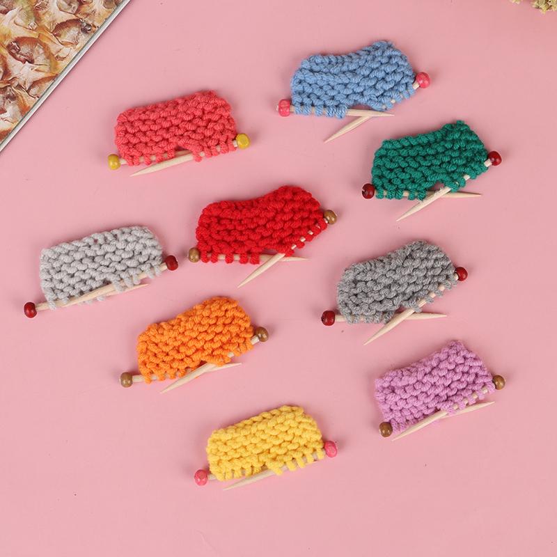 1:12 Casa delle Bambole Miniatura Modello Maglione Lavorato a Maglia Accessori per Bambole Giocattoli