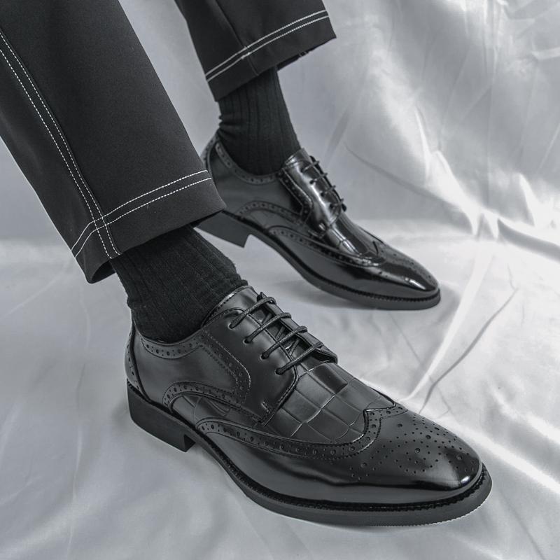 Retro Men Formal Leather Shoes Men Lace-up Business Fashion Suit Leather Shoes Wedding Banquet Shoes Size 38-46