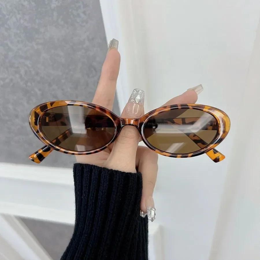 

Vintage Women Fashion Square Sunglasses Retro Black Sun Glasses Female Male Eyewear Other